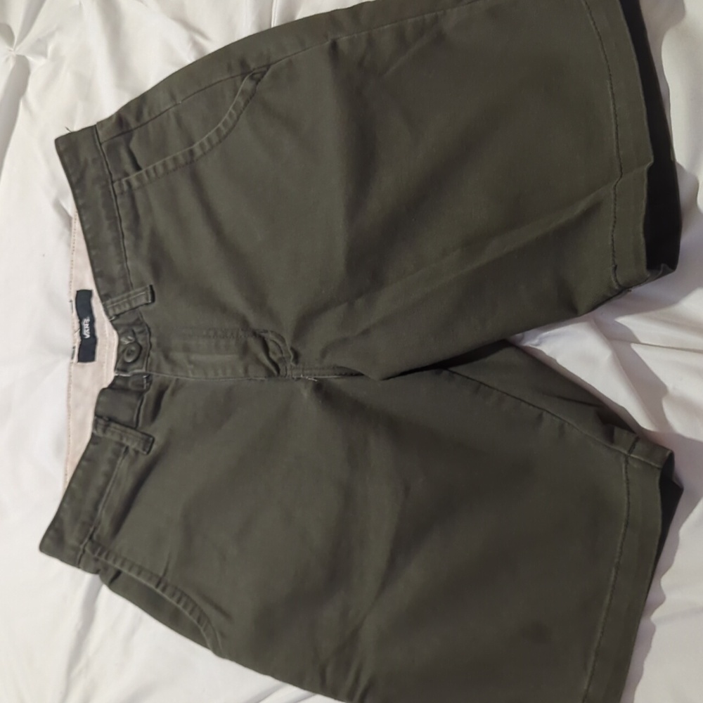 Men's VANS shorts size 29